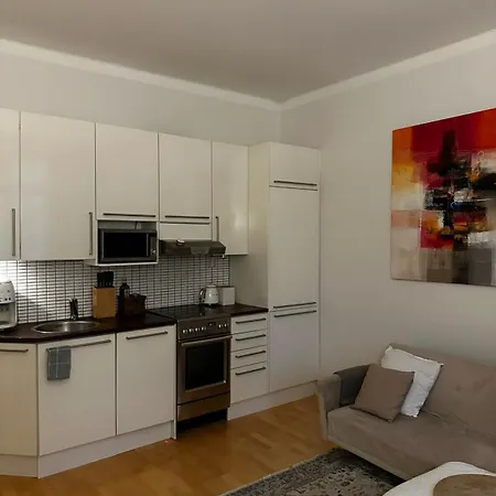 Compact One-bedroom In Taka-toeoeloe *