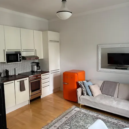 Compact One-bedroom In Taka-toeoeloe *